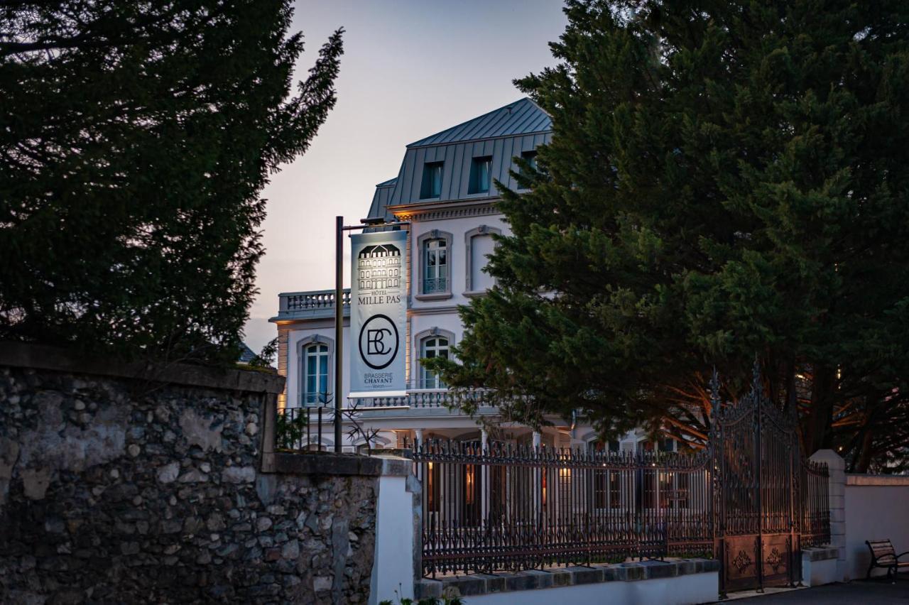 Hotel Mille Pas Voiron Bagian luar foto