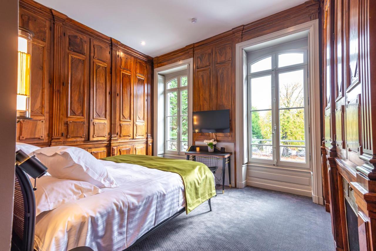 Hotel Mille Pas Voiron Bagian luar foto