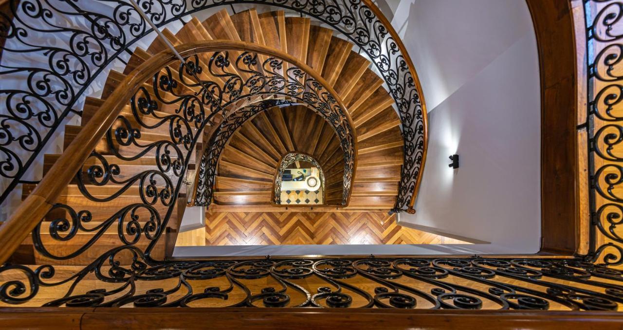 Hotel Mille Pas Voiron Bagian luar foto