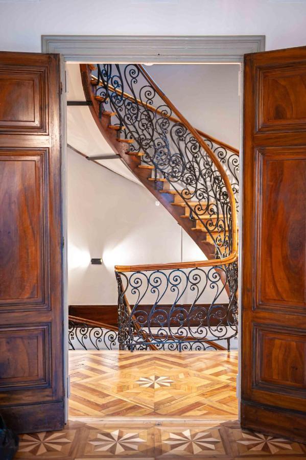 Hotel Mille Pas Voiron Bagian luar foto