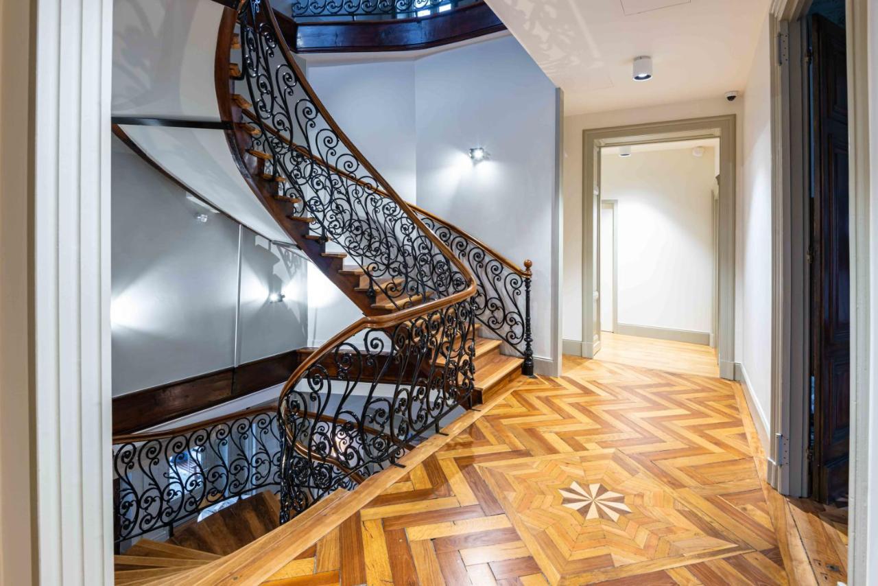 Hotel Mille Pas Voiron Bagian luar foto
